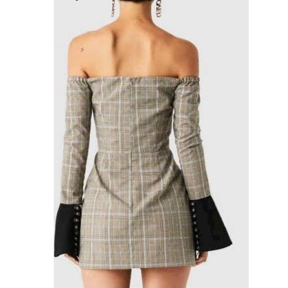 Atoir Beige and Black Sharp Edges Mini Dress Size 4 - Picture 2 of 9